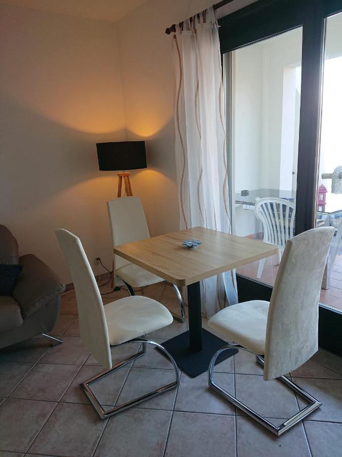 1 Zimmer Apartment Mit Seesicht Und Pool Gambarogno ภายนอก รูปภาพ